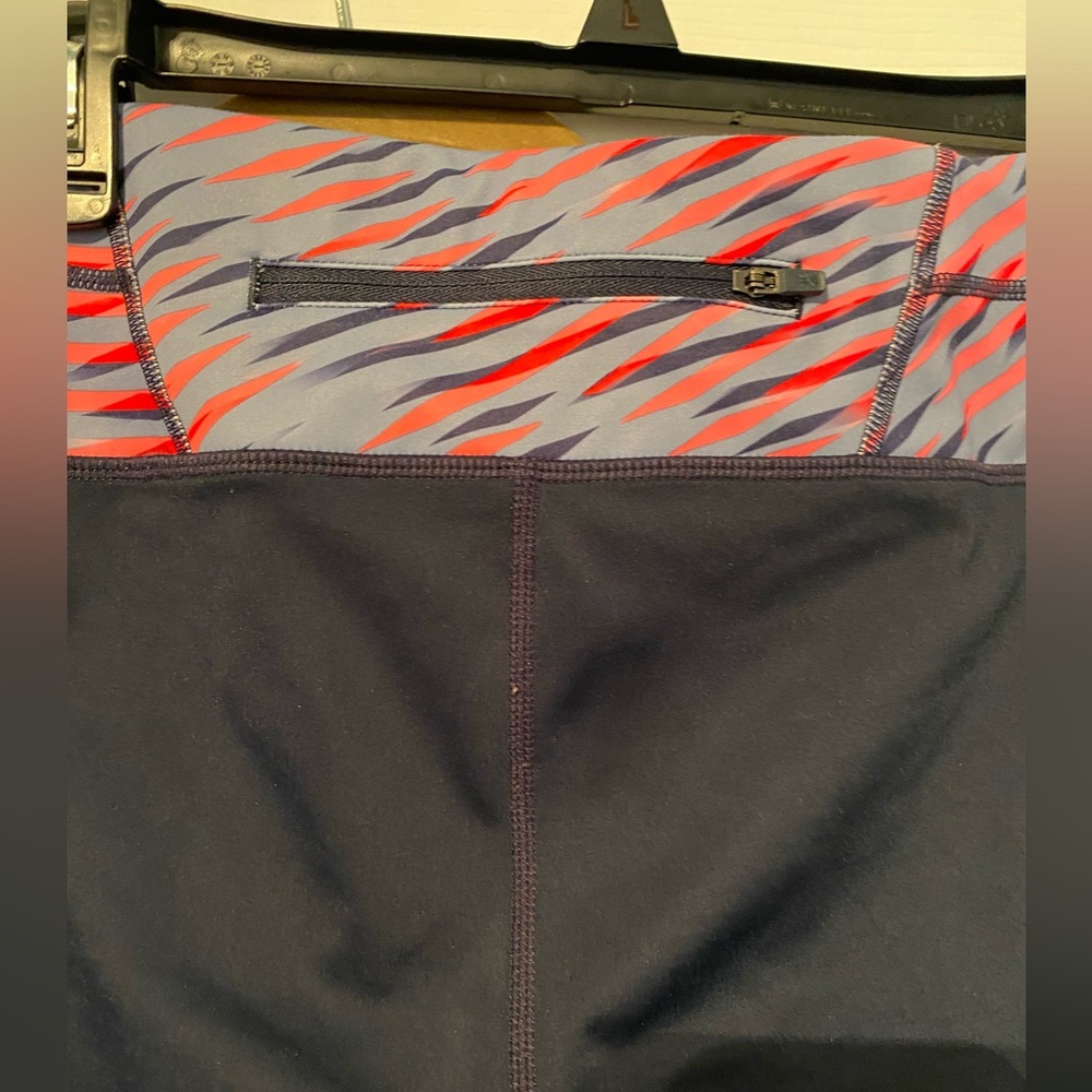 ATHLETA Electra Sonar Women’s leggings size: small - Picture 6 of 8
